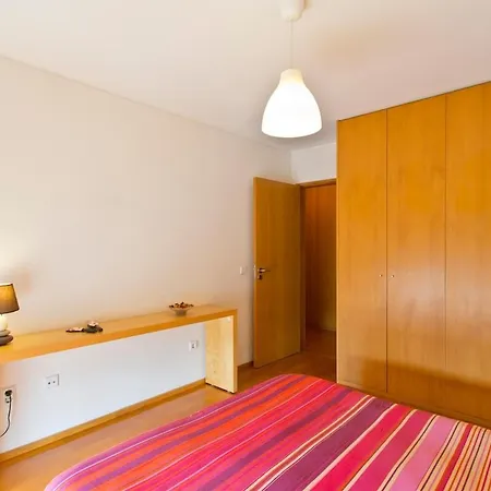 Lejlighed Modern And Quiet T1 With Private Garage Porto