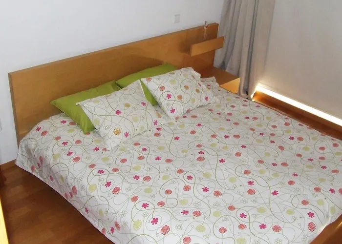 Modern And Quiet T1 With Private Garage Apartmán *