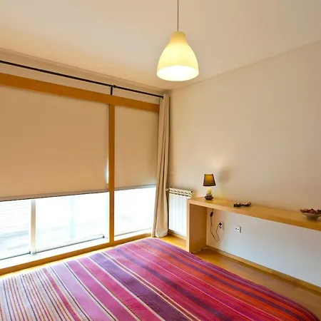 Διαμέρισμα Modern And Quiet T1 With Private Garage *