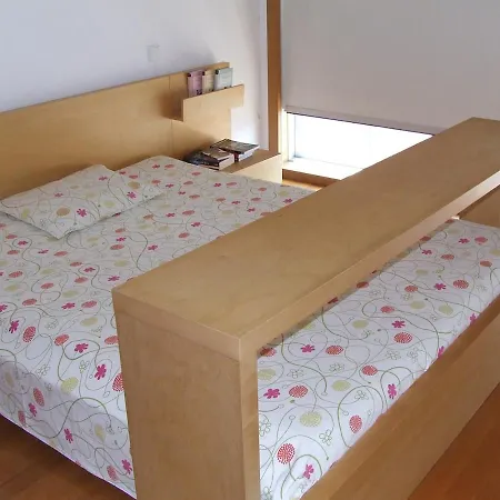 Modern And Quiet T1 With Private Garage *