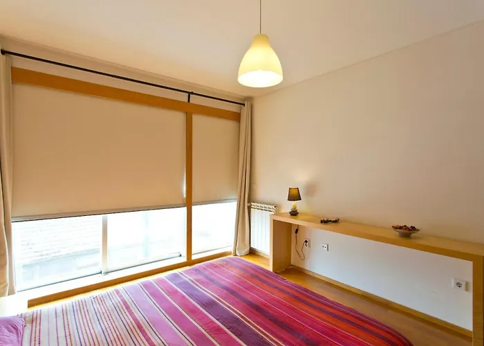 Apartament Modern And Quiet T1 With Private Garage *